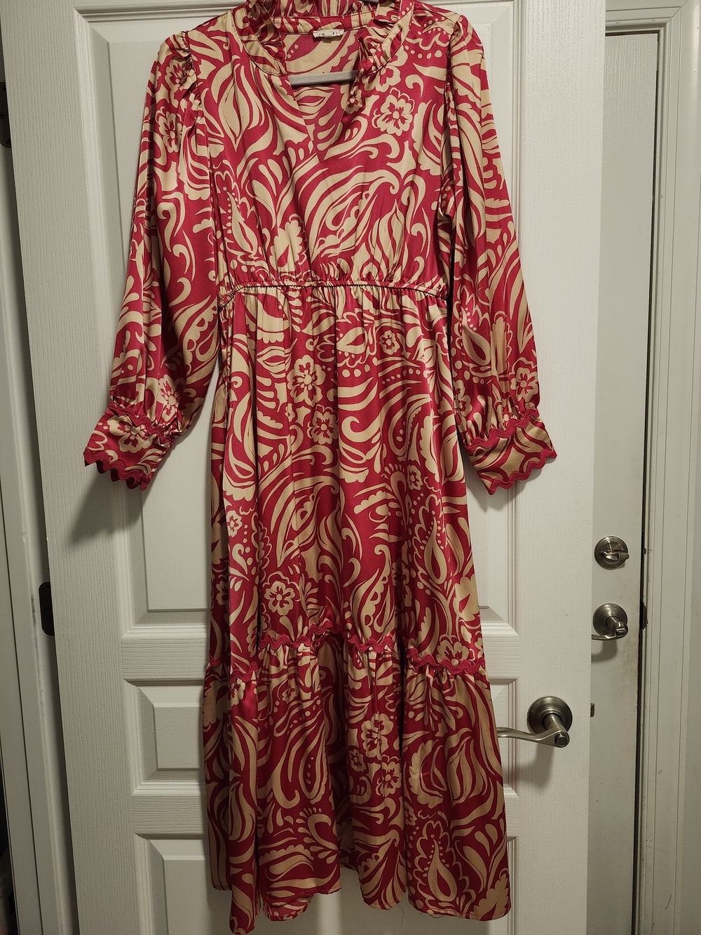 JODIFL | Red and Cream Paisley Tiered Midi Dress